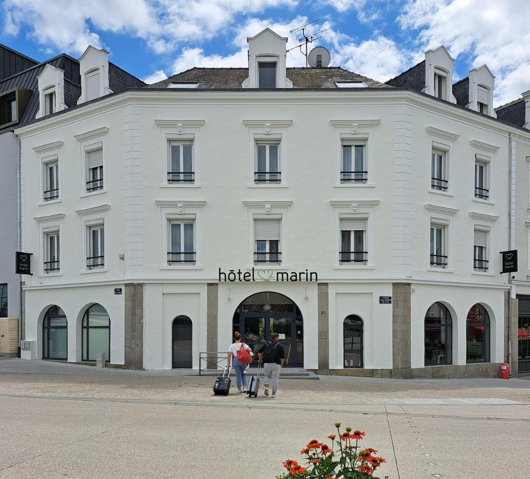 Hotel Marin Laval  Exterior photo